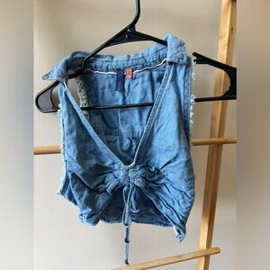 Cute denim crop top from Anthropologie size 4